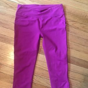 Fabletics crop leggings